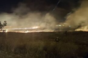 مهار حریق بزرگ عالم زار(20 هکتاری) در جاده زاغمرز بهشهر توسط آتشنشانان